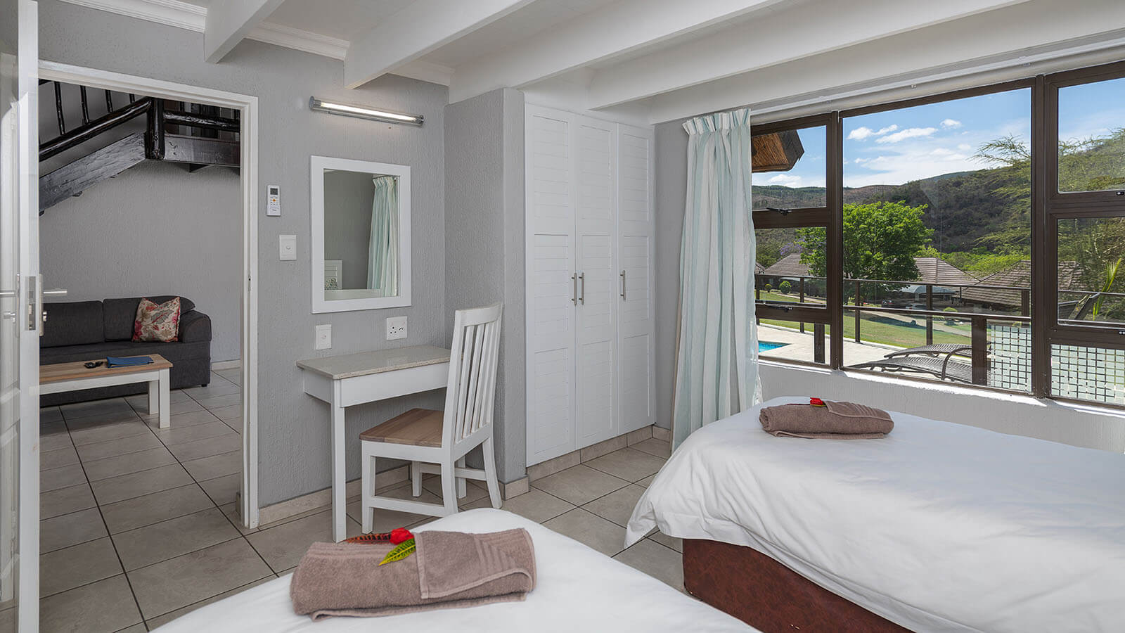 Four Bedroom Luxury Chalet with Splash Pool