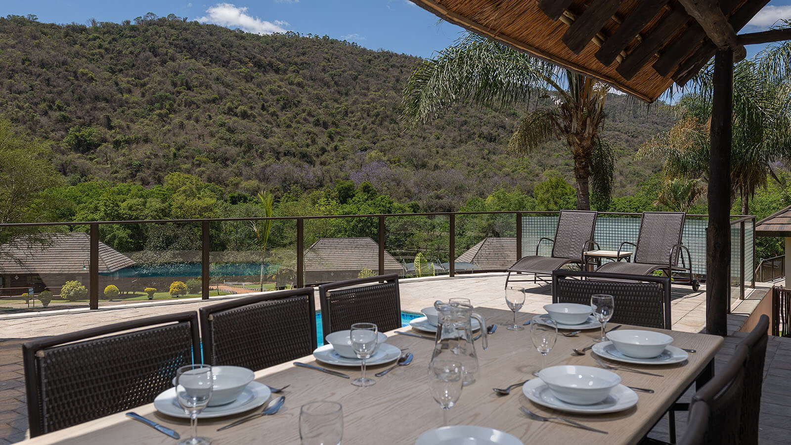 Four Bedroom Luxury Chalet with Splash Pool