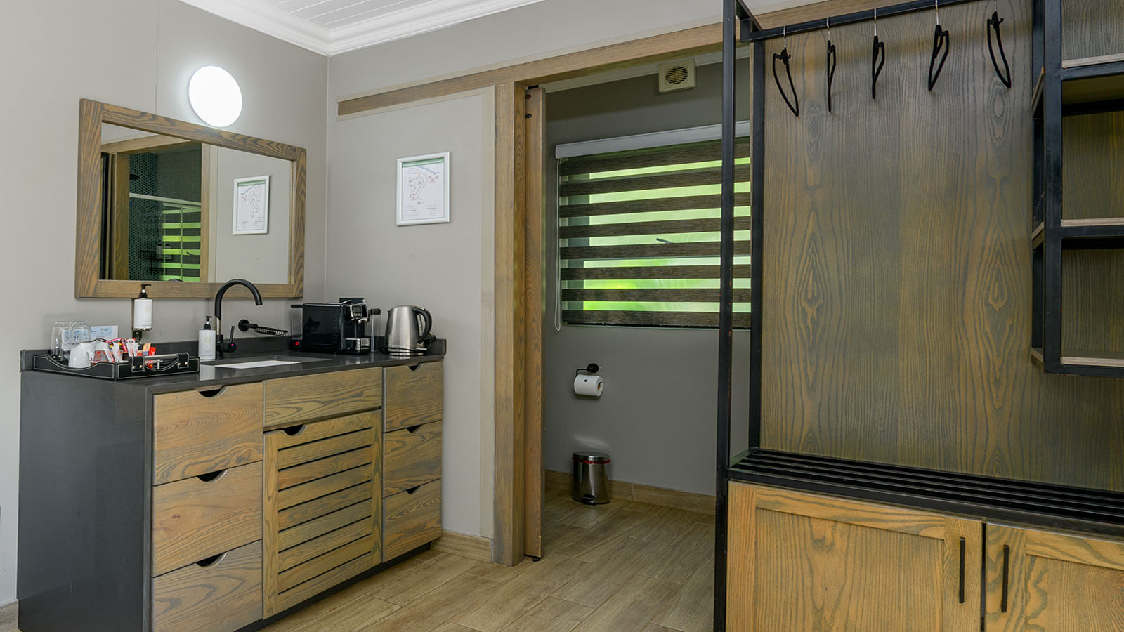 Riverview Cabin with Splash Pool