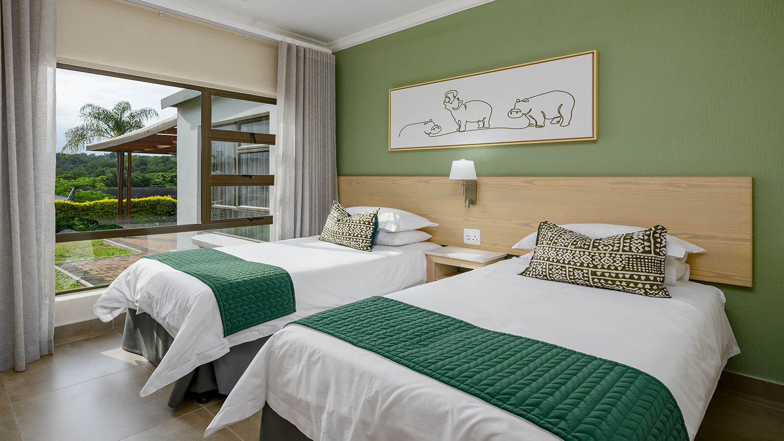 Three Bedroom Chalet with Patio