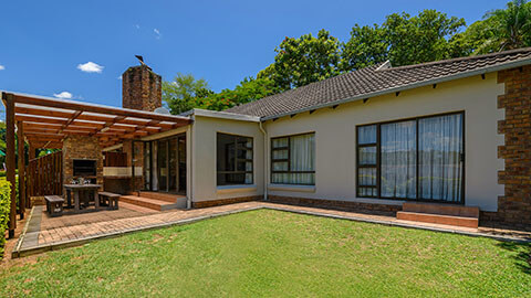Three Bedroom Chalet with Patio