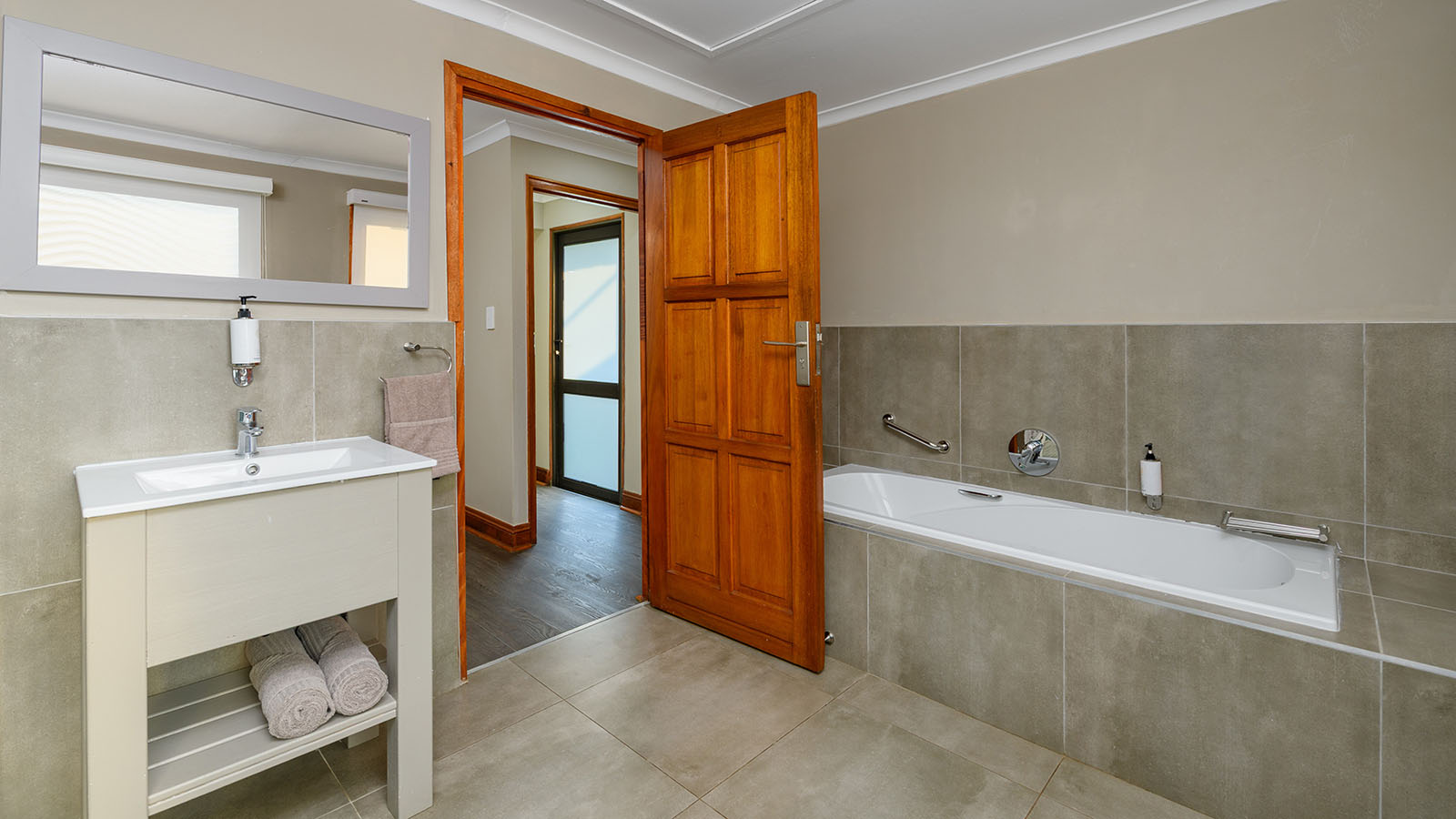 Three Bedroom Log Cabin