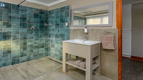 Three Bedroom Log Cabin