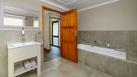 Three Bedroom Log Cabin