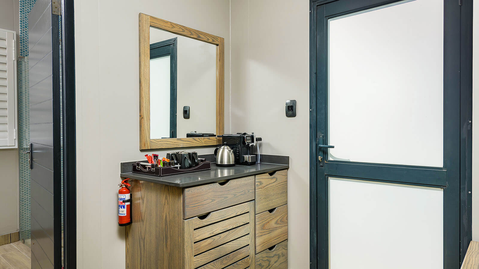 Two Bedroom Riverview Cabin with Splash Pool