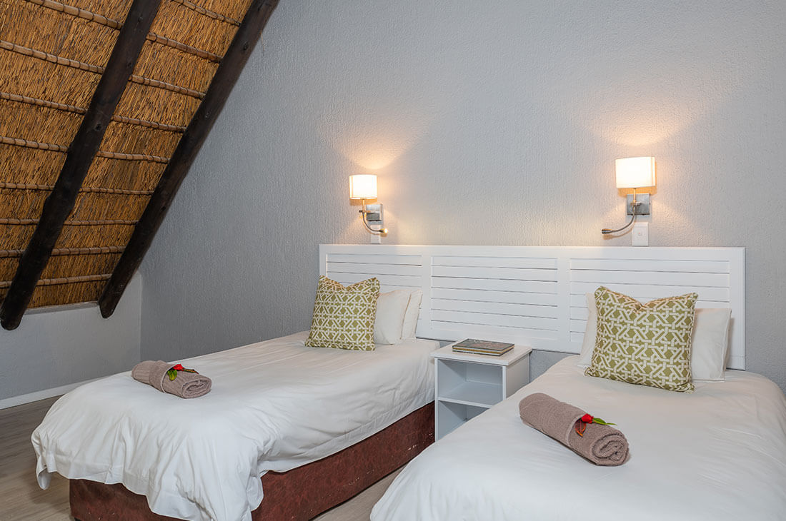 Four Bedroom Luxury Chalet Hazyview Cabanas